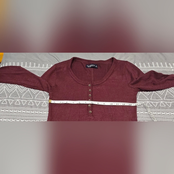 Abercrombie Scoop Neck Maroon Henley Size Small - Picture 5 of 6